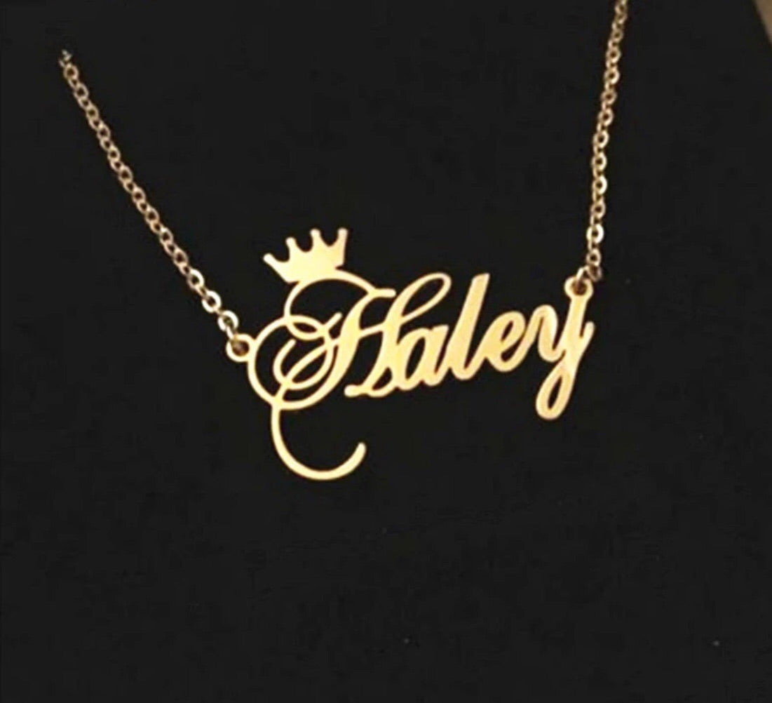 Crown Cursive Necklace